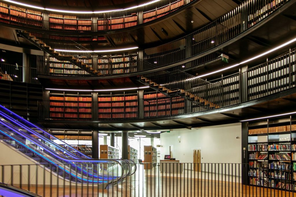 Bibliothèque municipale, illustration pour Somme
